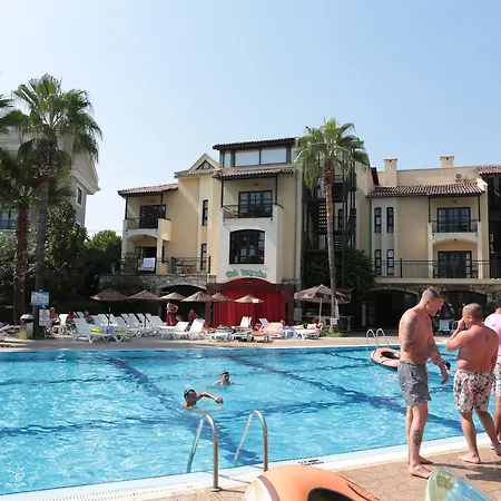 Club Turquoise Lejlighedshotel 4*