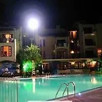 아파트호텔 Club Turquoise 4*