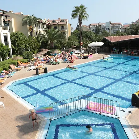 Club Turquoise