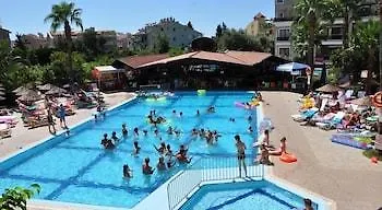 Lägenhetshotell Club Turquoise 3*