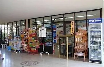 Club Turquoise 公寓式酒店 马尔马里斯