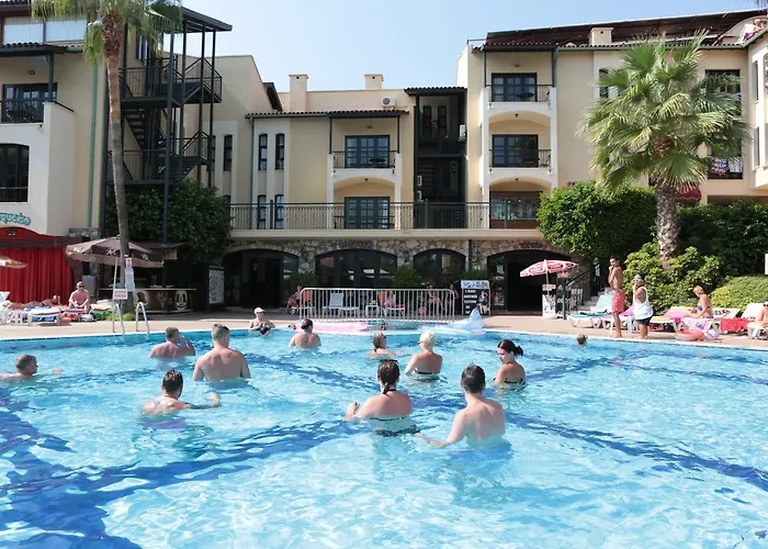 Club Turquoise 马尔马里斯